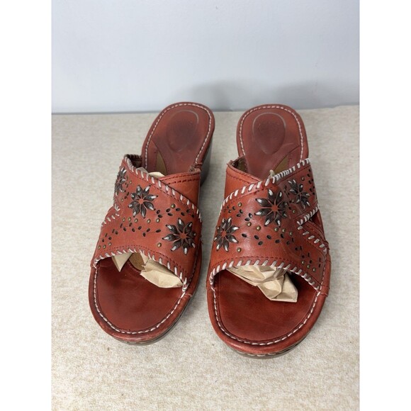 Ariat Womens Bella Clogs  Sandals Slip On Size 8 B Chili Red Leather  Stitching - Picture 7 of 12